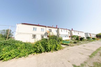 ул. 4 Уральского полка, 90