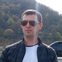 Николай Попов